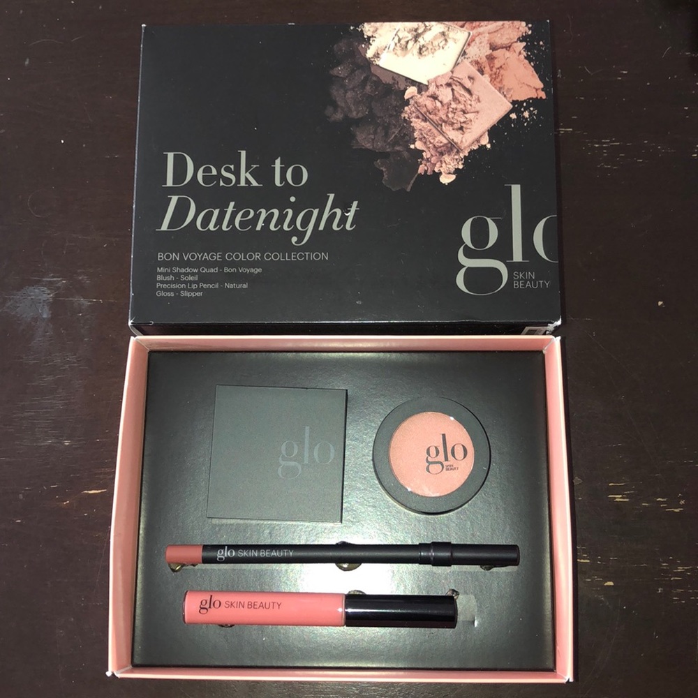 glo Desk to Datenight make up set